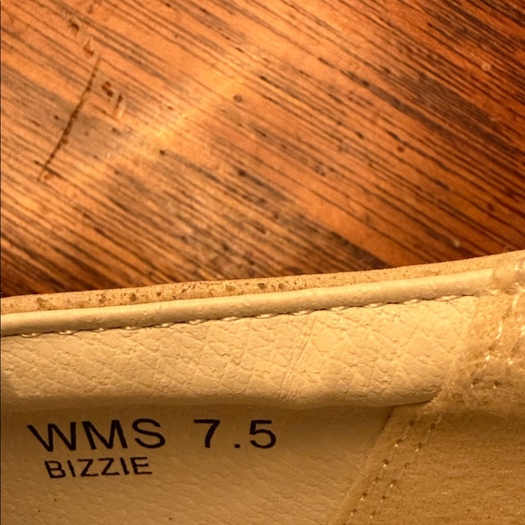 NWOT Dolce Vita Bizzie platform wedge loafer cream size 7.5 - Picture 3 of 7